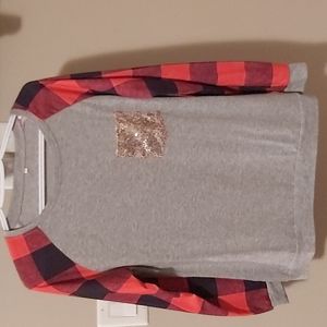 Long sleeve shirt-size small